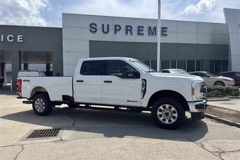2024 Ford F-250 photo 1