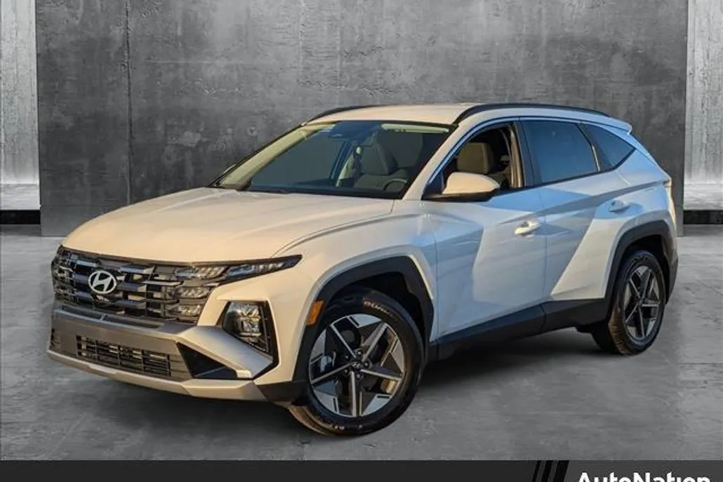 2025 Hyundai Tucson SEL photo 1