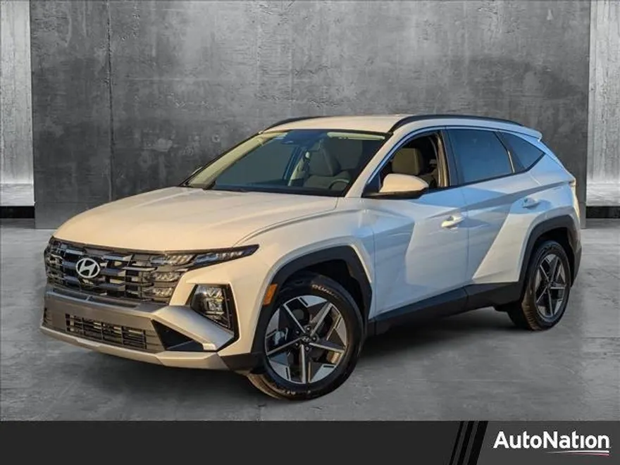 2025 Hyundai Tucson SEL photo 1