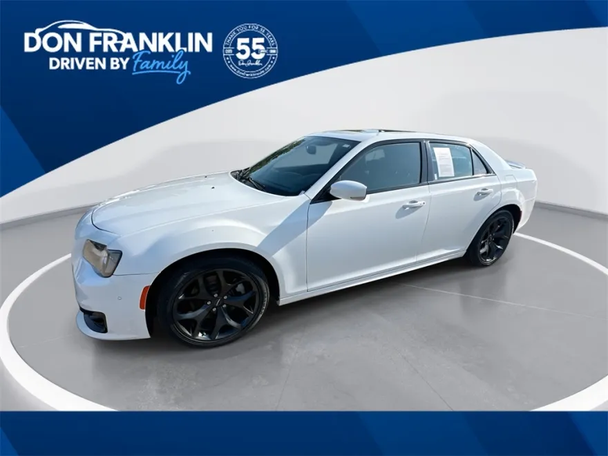 2022 Chrysler 300 S photo 1