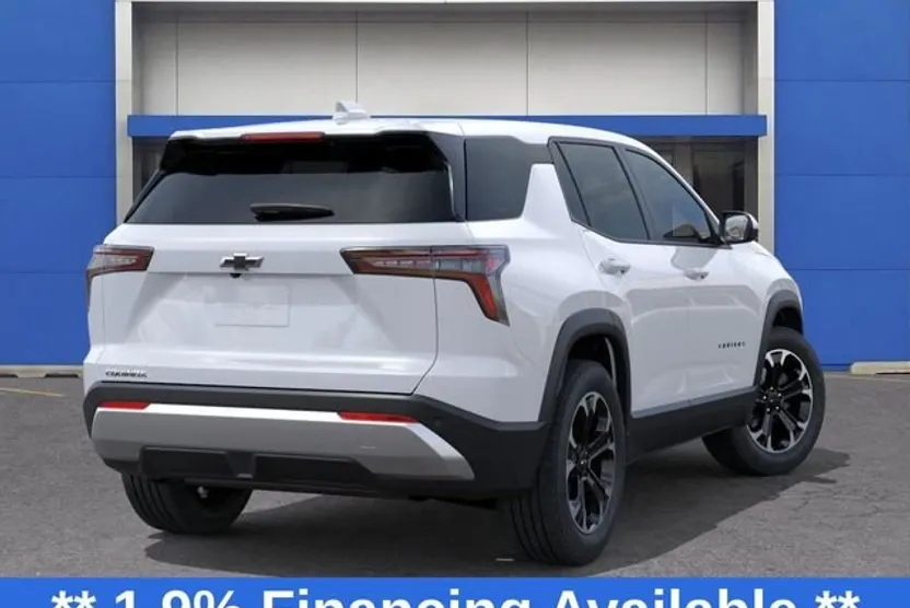 2026 Chevrolet Equinox LT photo 1