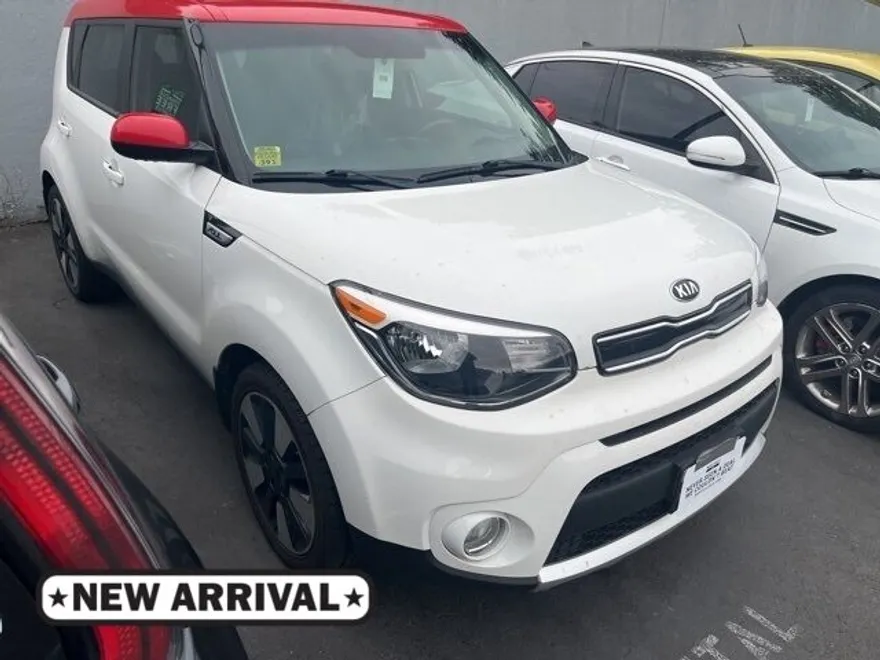 2017 Kia Soul Plus photo 1