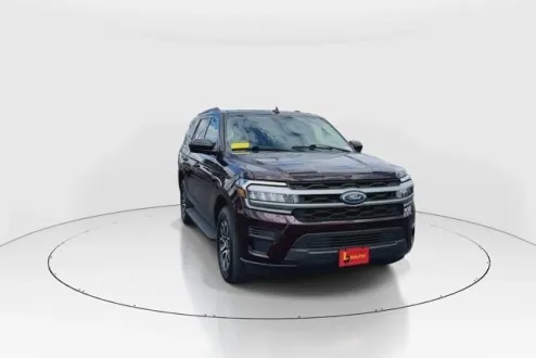 2024 Ford Expedition XLT photo 2