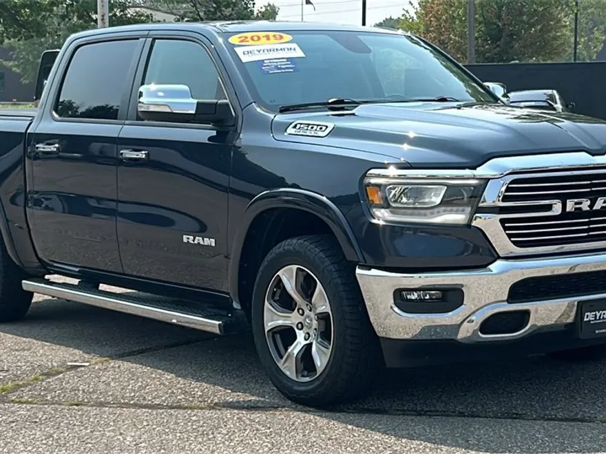 2019 Ram 1500 Laramie photo 1