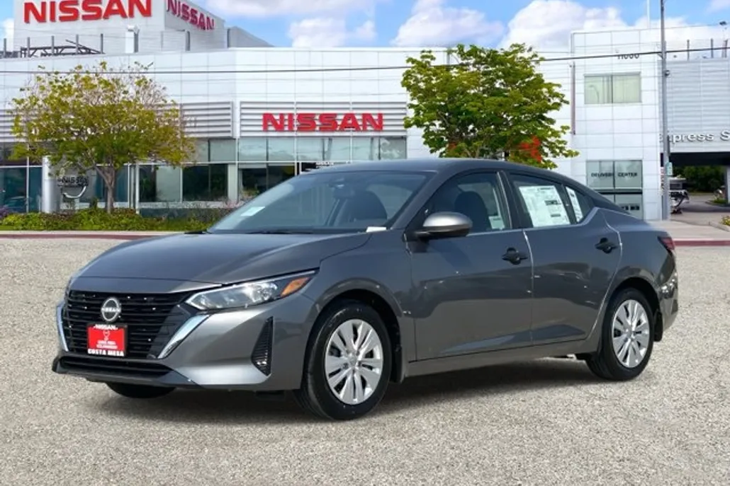 2025 Nissan Sentra S photo 1