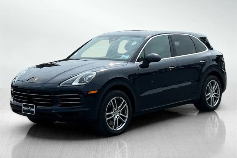 2022 Porsche Cayenne Base photo 1