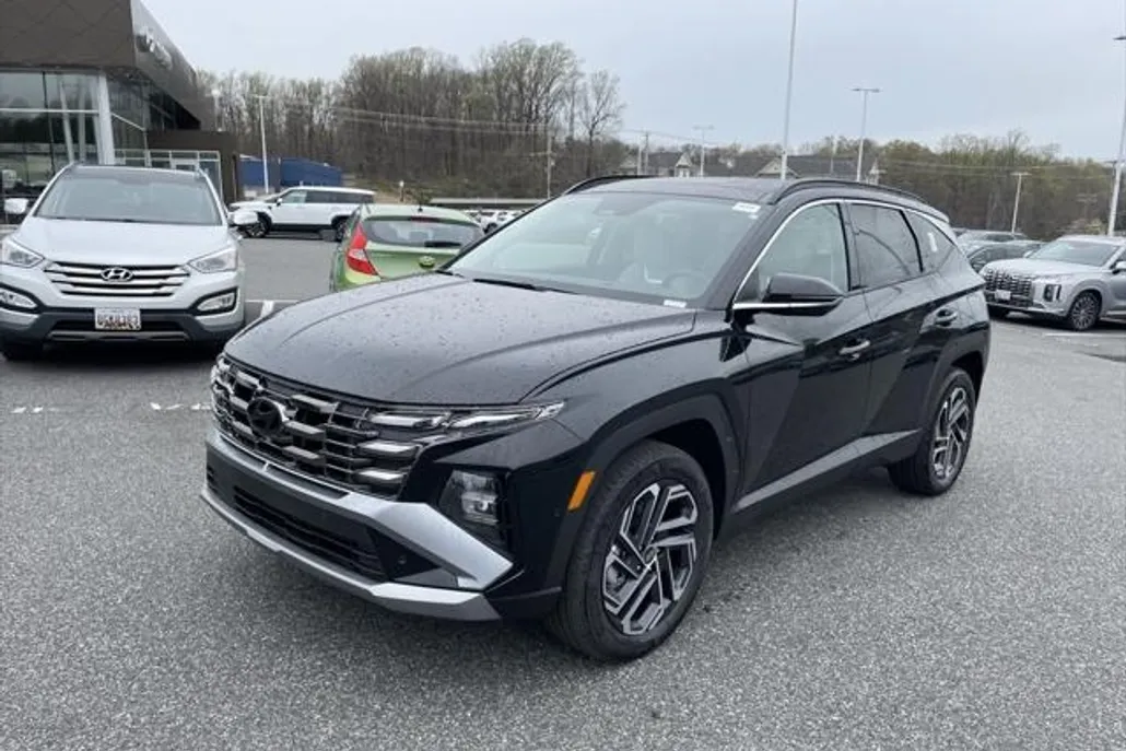 2025 Hyundai Tucson Hybrid Limited photo 1