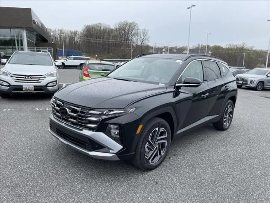 2025 Hyundai Tucson Hybrid Limited photo 1