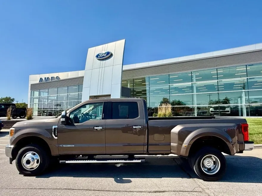 2017 Ford F-350 photo 1
