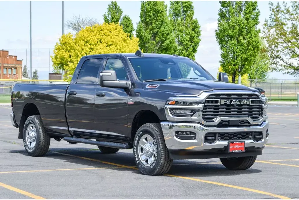 2025 Ram 3500 Tradesman photo 1