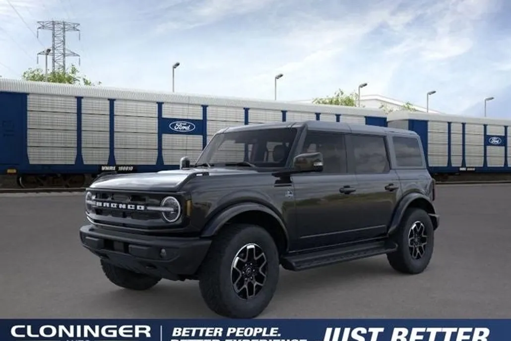 2025 Ford Bronco Outer Banks photo 1