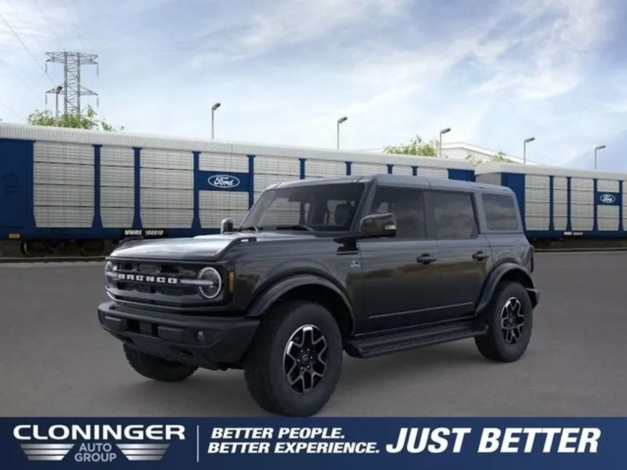 2025 Ford Bronco Outer Banks photo 1