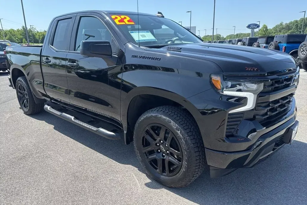 2022 Chevrolet Silverado 1500 RST photo 1