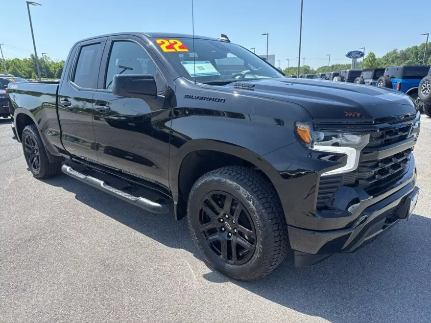 2022 Chevrolet Silverado 1500 RST photo 1