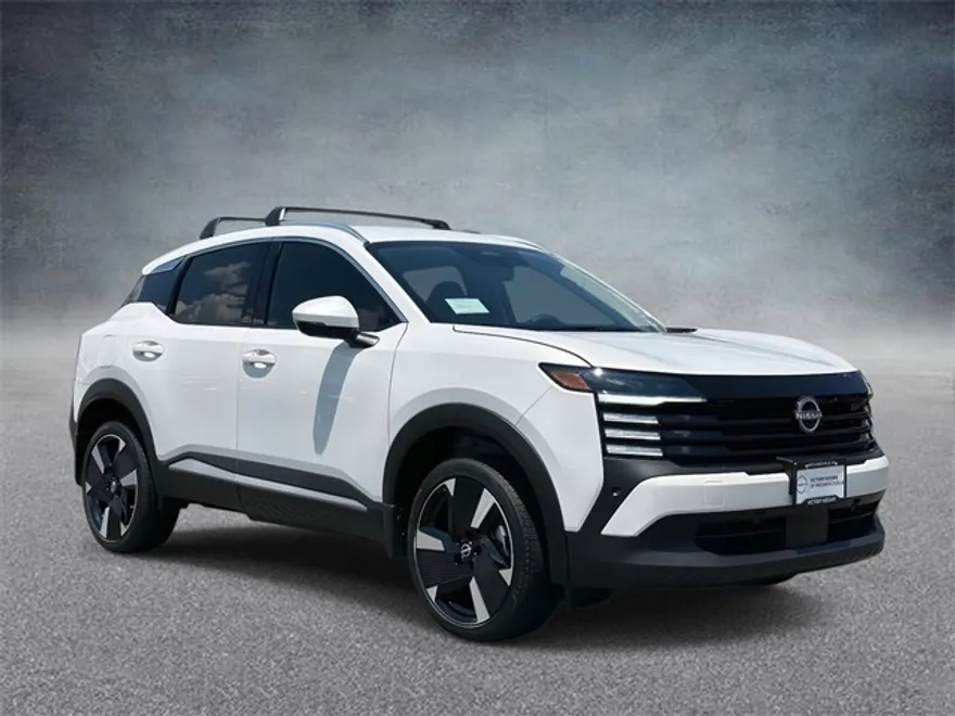 2025 Nissan Kicks SR photo 1