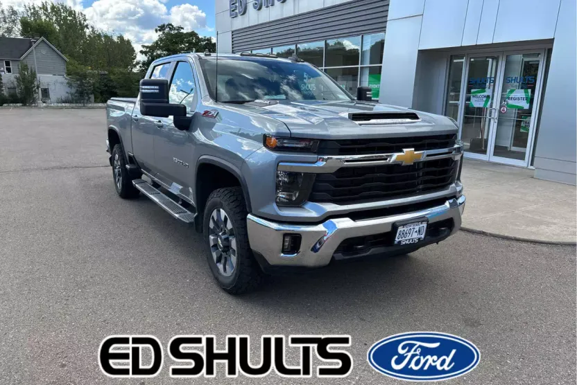 2024 Chevrolet Silverado 2500HD LT photo 1