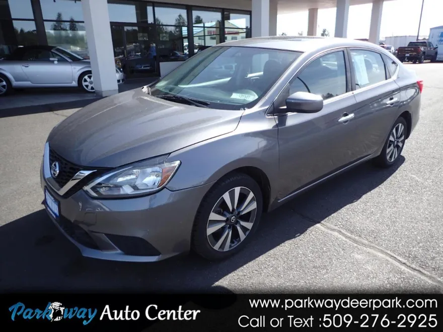 2019 Nissan Sentra SV photo 1