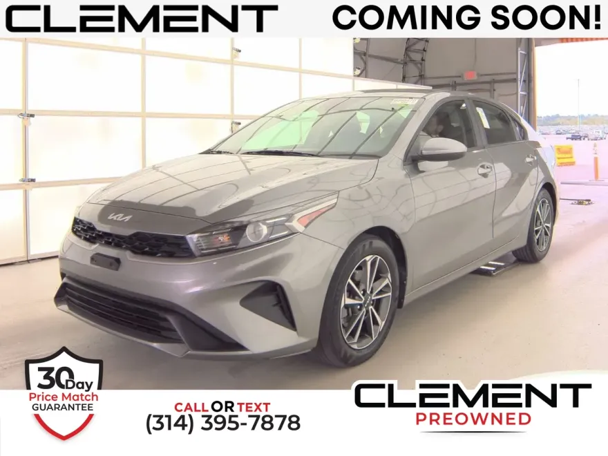 2022 Kia Forte LXS photo 1