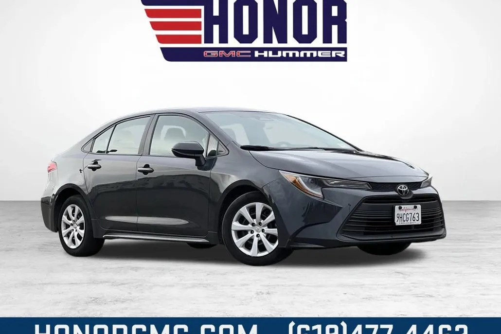 2023 Toyota Corolla LE photo 1