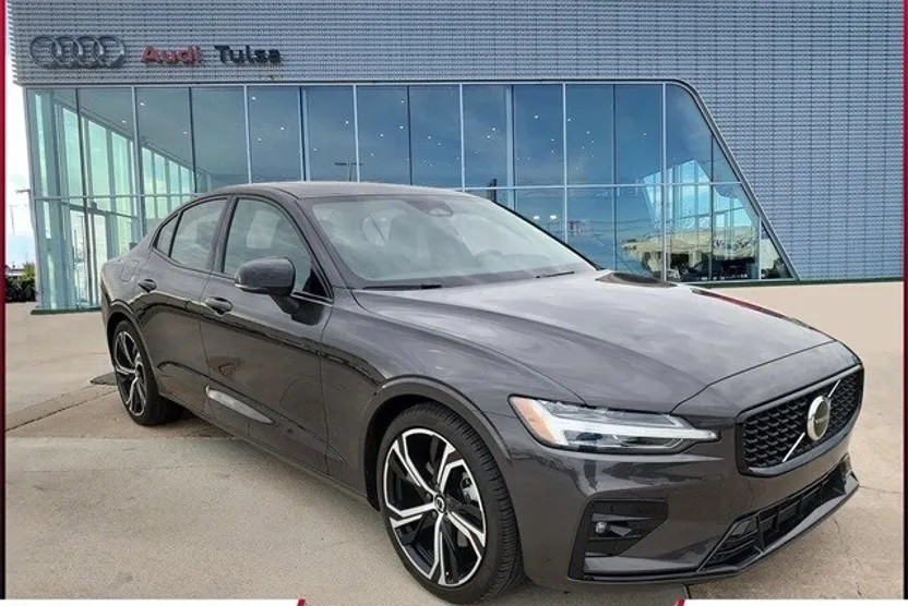2024 Volvo S60 B5 Core photo 1