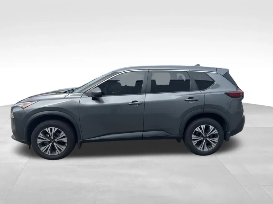 2022 Nissan Rogue SV photo 1