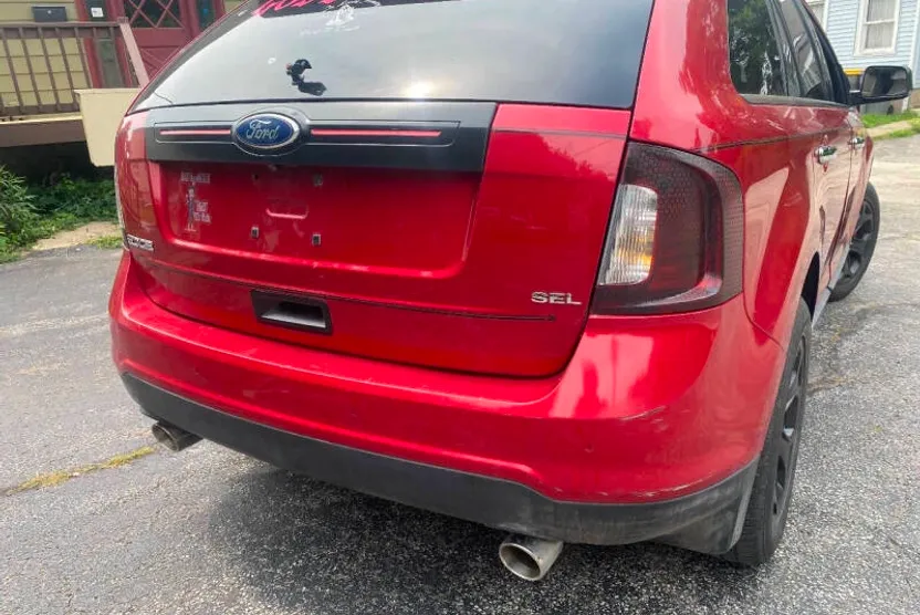 2011 Ford Edge SEL photo 1