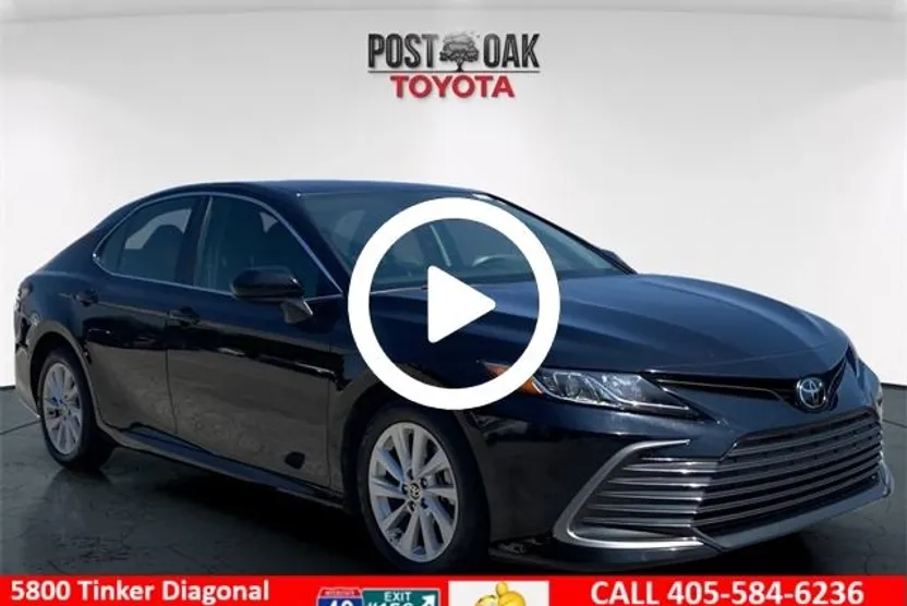 2024 Toyota Camry LE photo 1