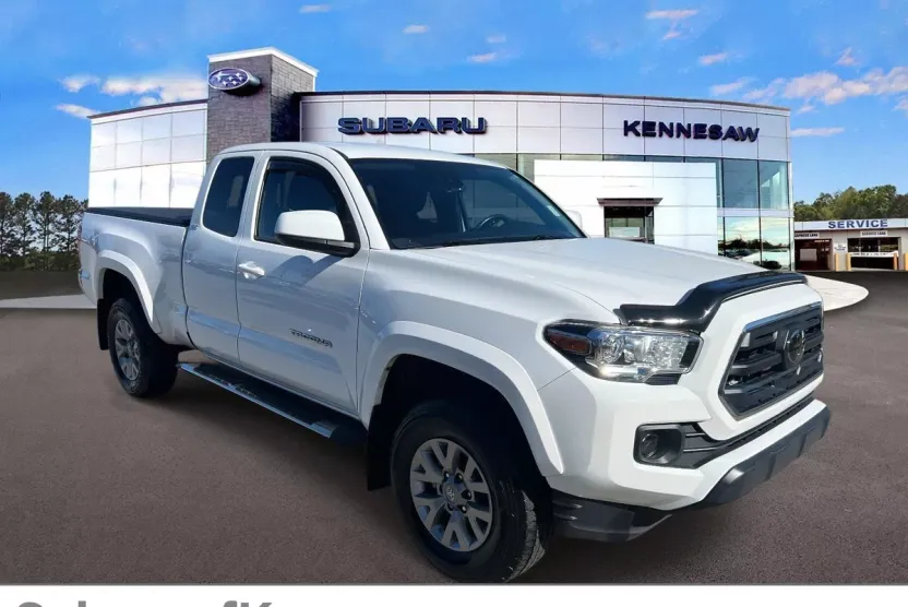 2018 Toyota Tacoma SR5 photo 1