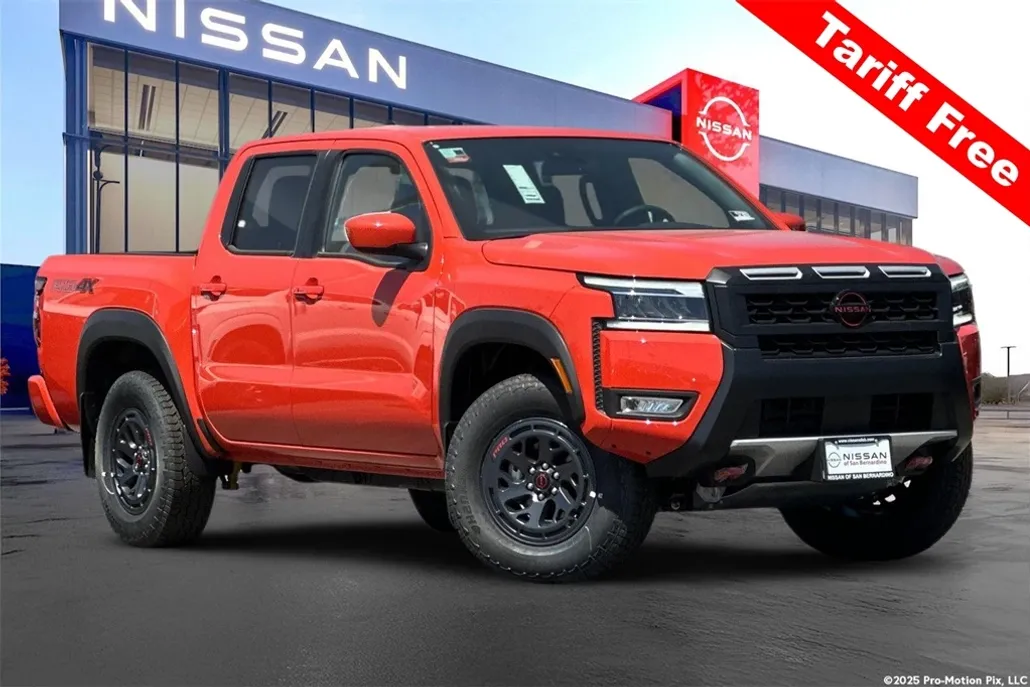 2025 Nissan Frontier PRO-4X photo 1