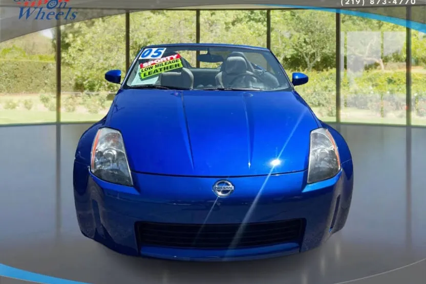 2005 Nissan 350Z Touring photo 1