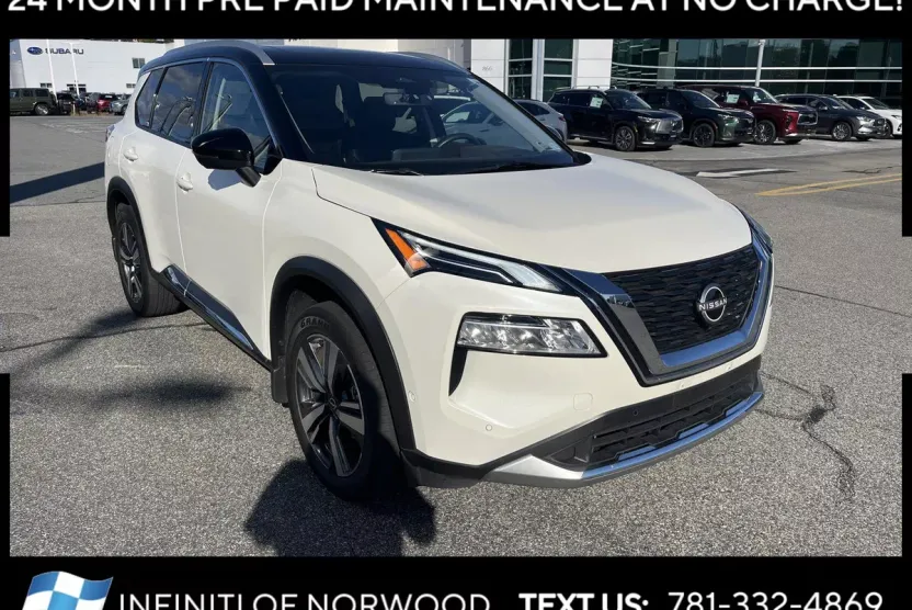 2023 Nissan Rogue Platinum photo 1