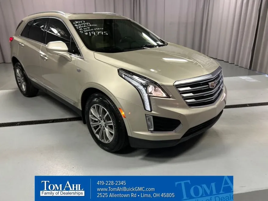 2017 Cadillac XT5 Luxury photo 1