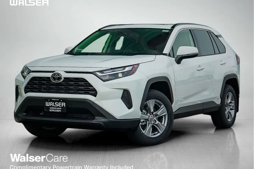 2025 Toyota RAV4 Hybrid XLE photo 1