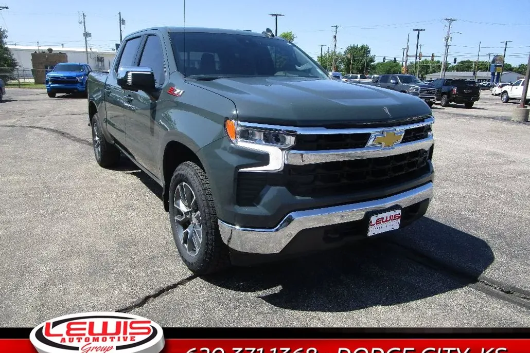 2025 Chevrolet Silverado 1500 LT photo 1