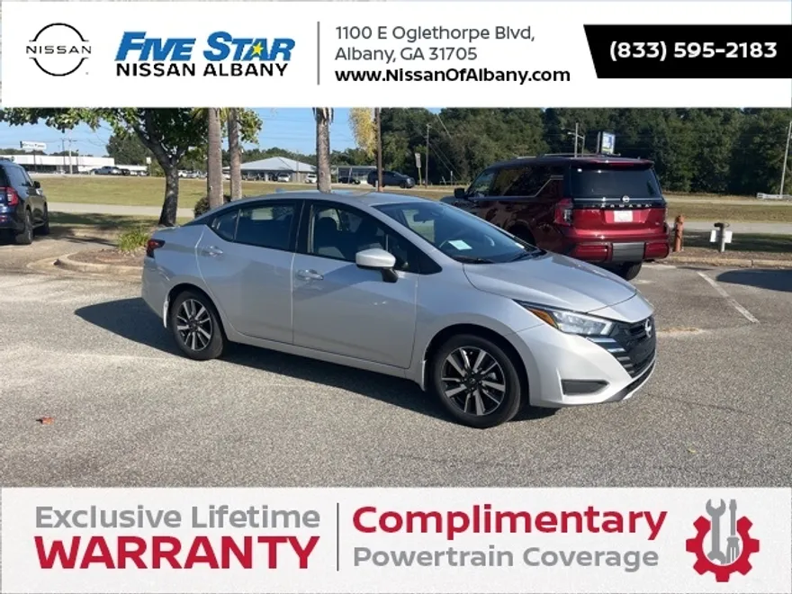 2025 Nissan Versa 1.6 SV photo 1