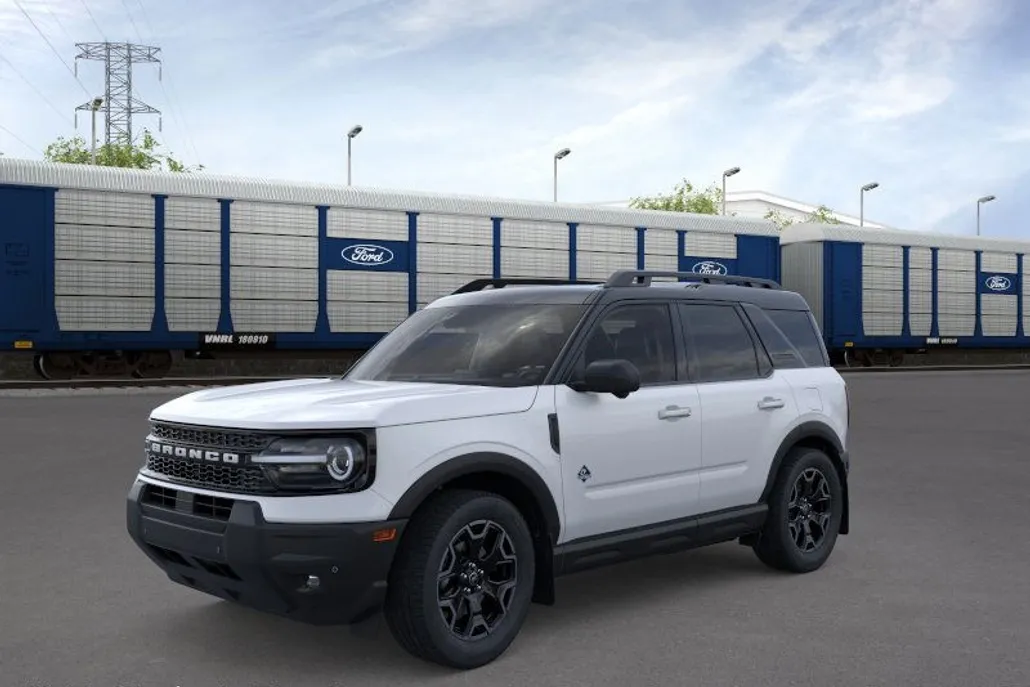 2025 Ford Bronco Sport Outer Banks photo 1