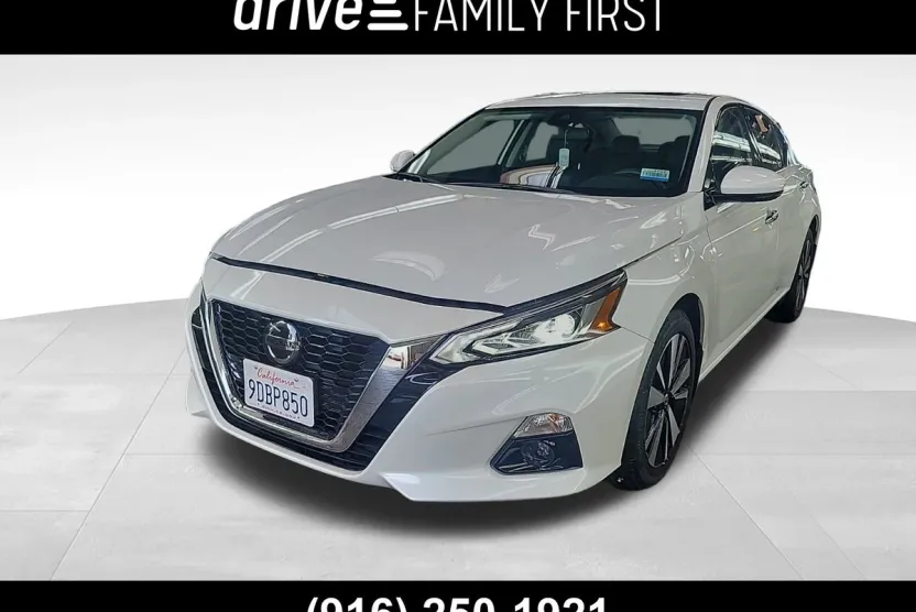 2022 Nissan Altima 2.5 SL photo 1