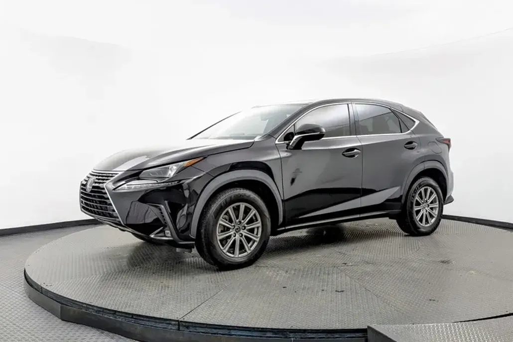 2021 Lexus NX 300 photo 1
