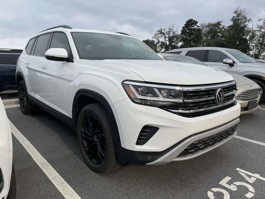 2022 Volkswagen Atlas SE Technology photo 1