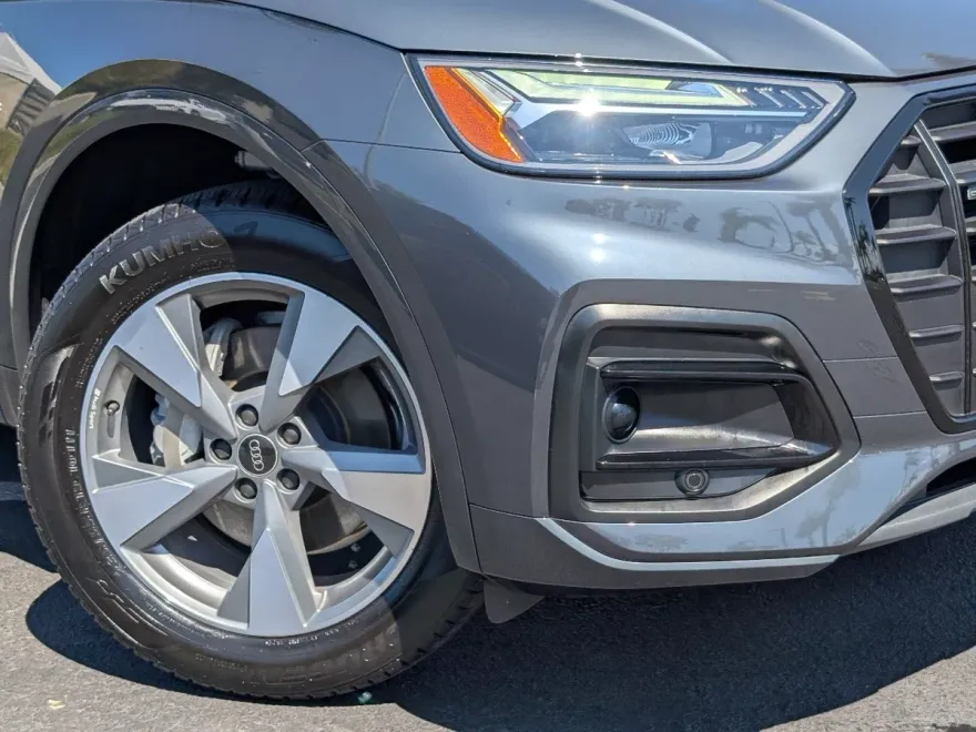 2025 Audi Q5 40 Premium photo 1