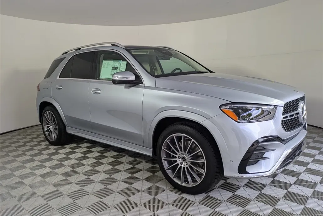 2025 Mercedes Benz GLE 350 4MATIC photo 1