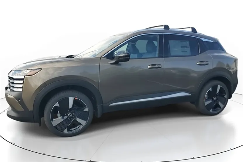 2026 Nissan Kicks SR photo 1