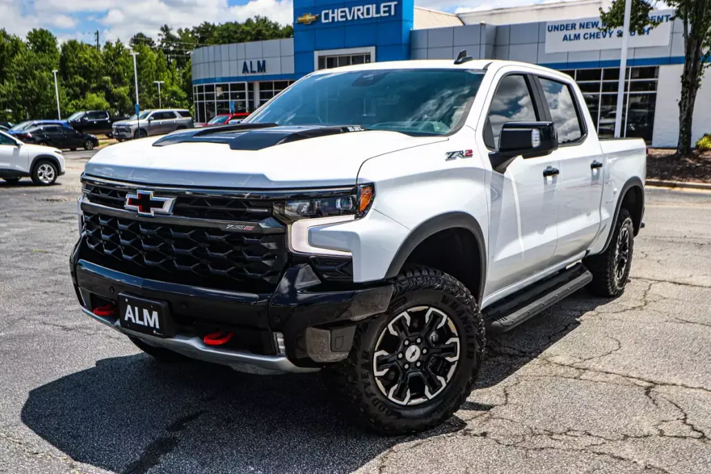 2025 Chevrolet Silverado 1500 ZR2 photo 1
