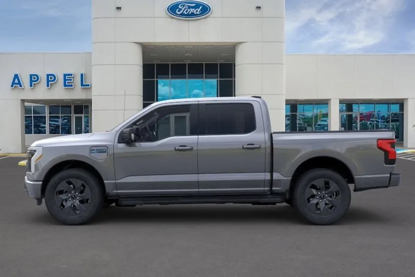 2025 Ford F-150 Lightning photo 1