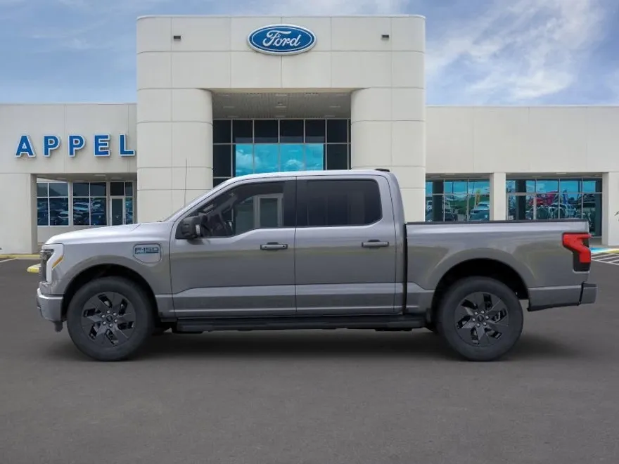2025 Ford F-150 Lightning photo 1