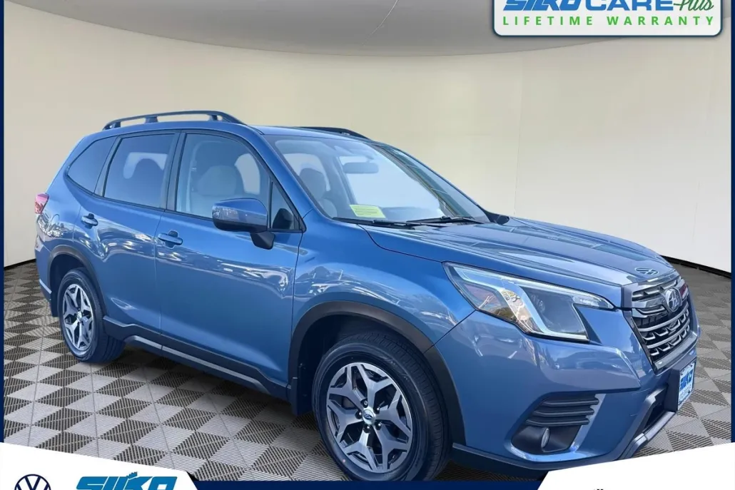 2022 Subaru Forester Premium photo 1