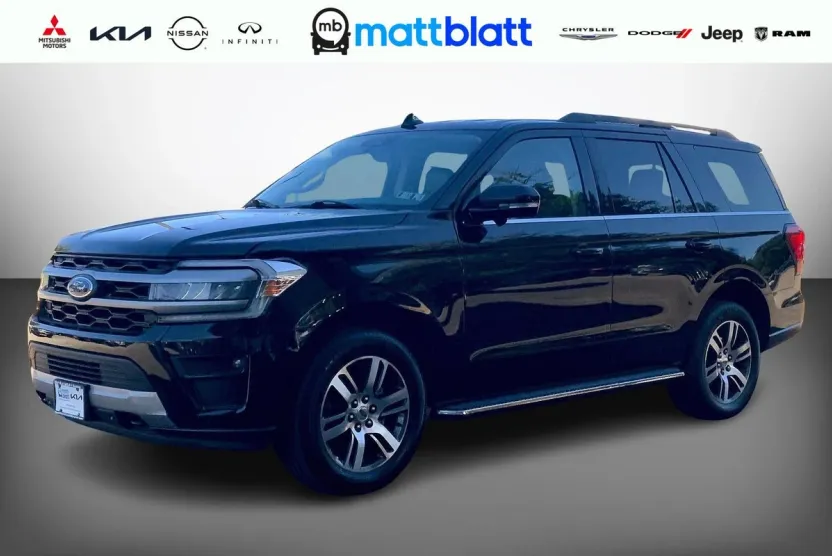 2022 Ford Expedition XLT photo 1