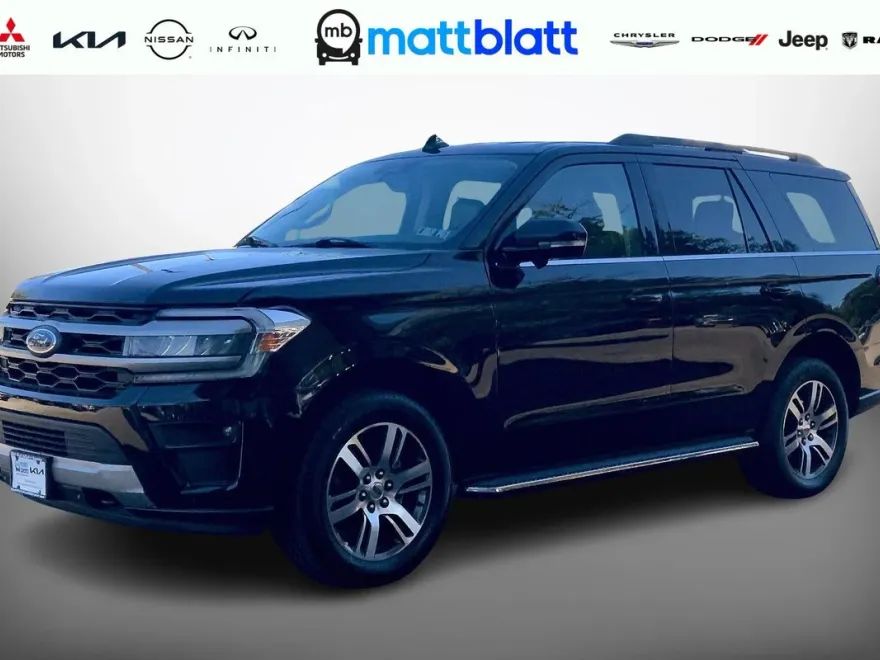 2022 Ford Expedition XLT photo 1