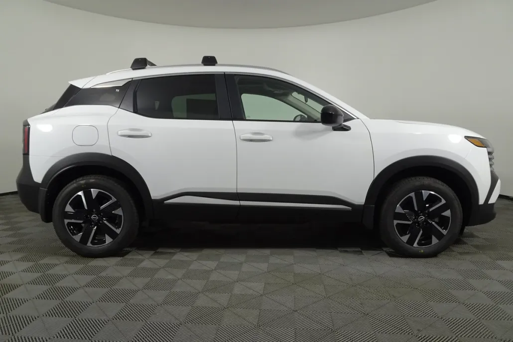 2026 Nissan Kicks SV photo 1