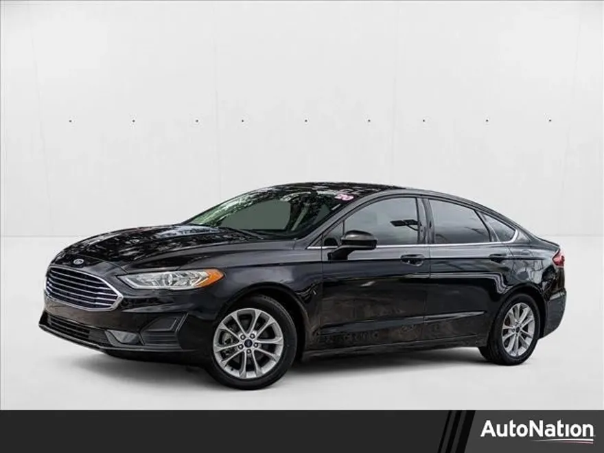 2020 Ford Fusion SE photo 1